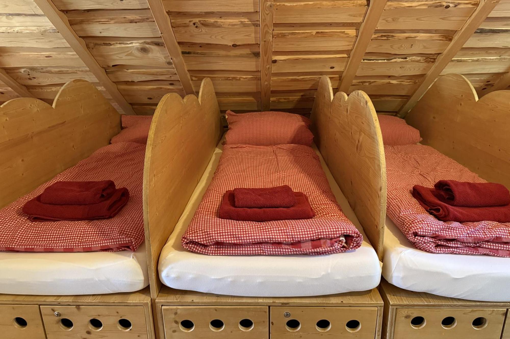 Holiday home Schwarzwald Blockhaus - Sauna - Kamin - Mit Bettwaesche Und Handtuecher *